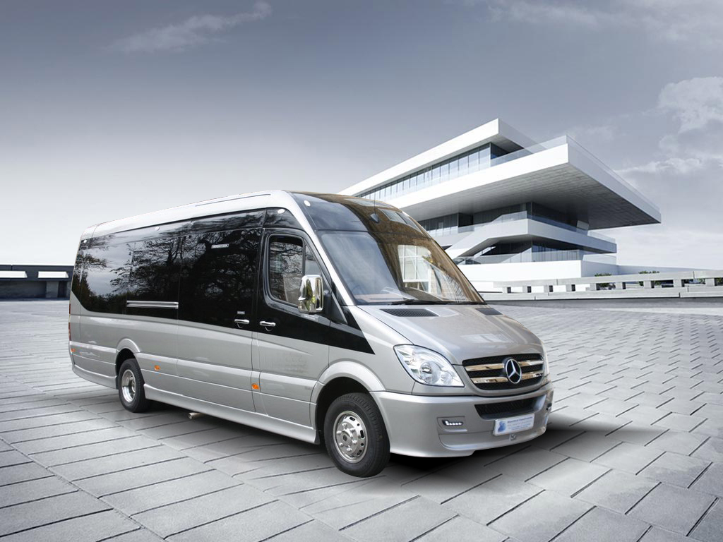 Advantages of Travelling by Coach and Minibus